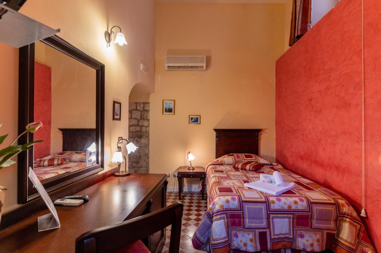 Palazzo Il Cavaliere B&B De Charme Modica Rom bilde