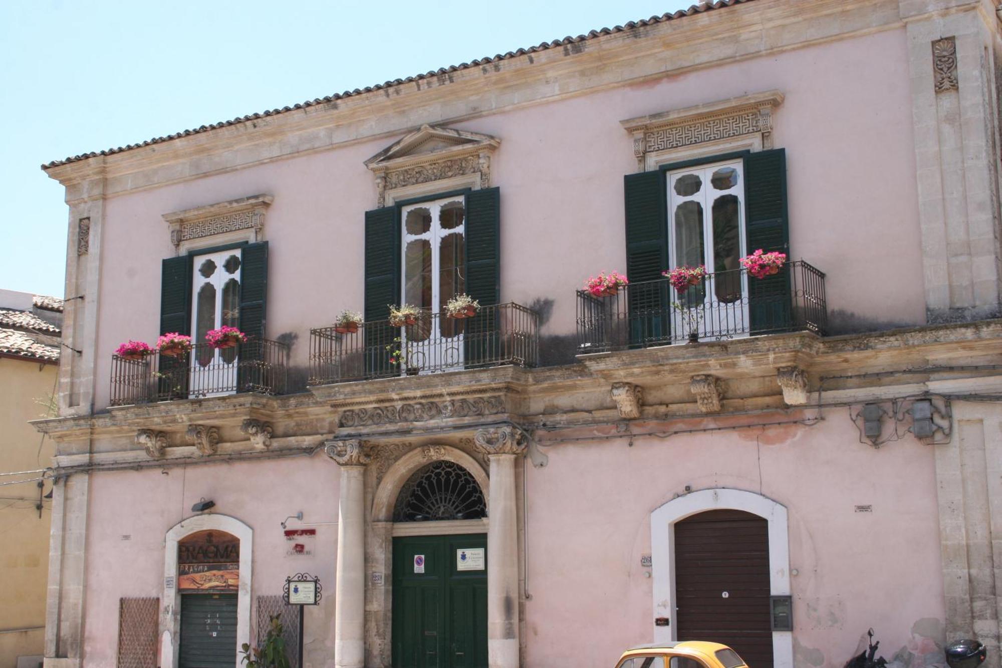 Palazzo Il Cavaliere B&B De Charme Modica Eksteriør bilde