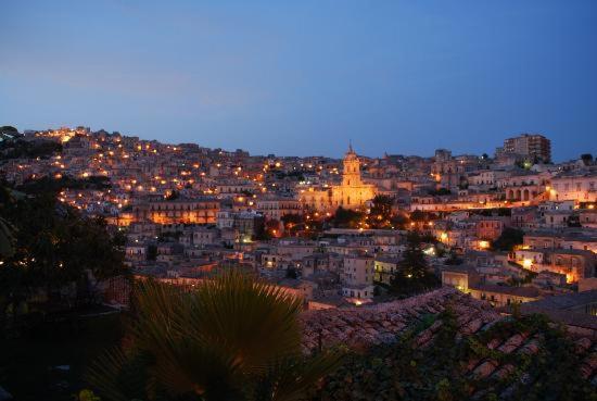 Palazzo Il Cavaliere B&B De Charme Modica Eksteriør bilde